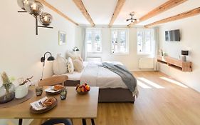 WachtRaum Reutlingen - Altstadt Apartment&Design Rooms an Stadthalle&Marktplatz